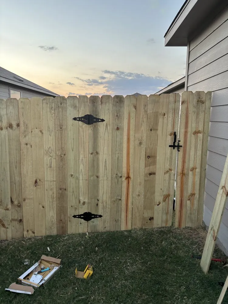 Affordable lawn care service experts serving Austin, TX - Flawless Exterior Services