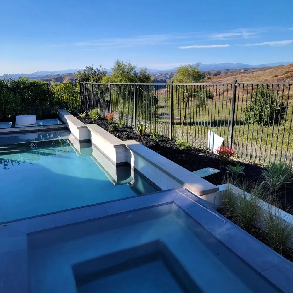 Professional lawn care service in Santa Clarita, CA - Flawless Gardens