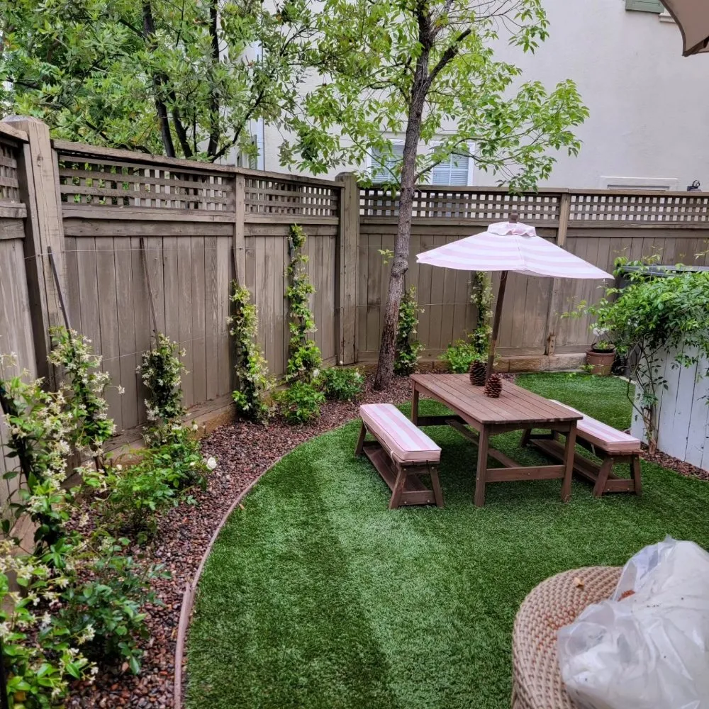 Local yard cleanup service in Santa Clarita, CA by Flawless Gardens