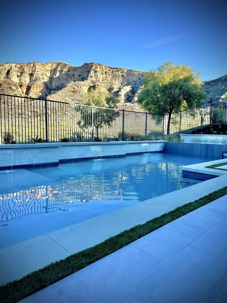 Top-rated lawn mowing service experts serving Santa Clarita, CA - Flawless Gardens