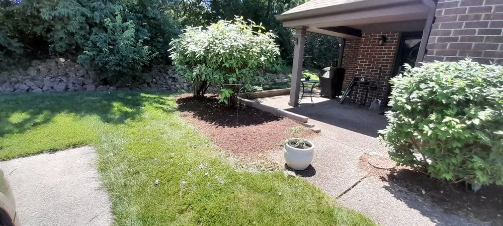 Reliable lawn mowing service in Louisville, KY - Flawless Images Lawn and Landscaping