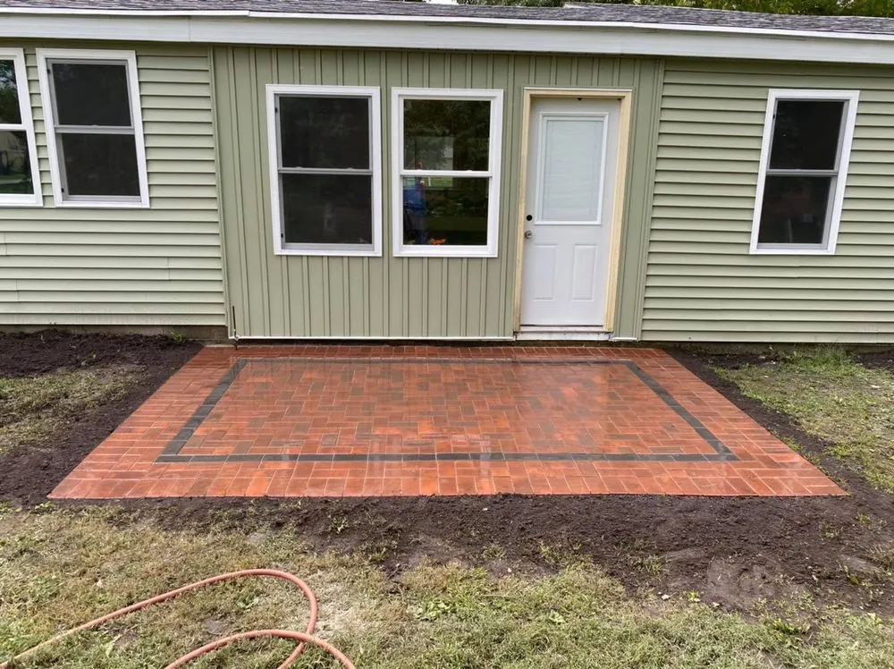 Custom residential landscaping with custom design in Ottawa, IL by Flawless Landscaping