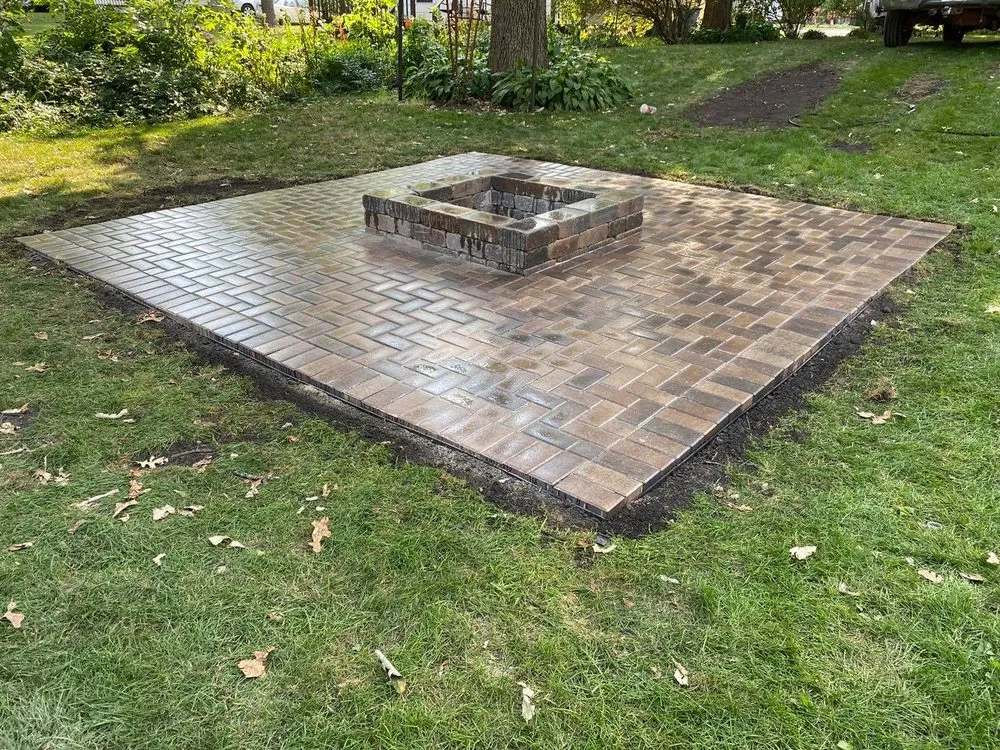 Affordable landscaping services in Ottawa, IL by Flawless Landscaping