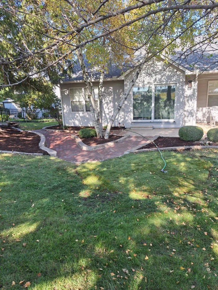 Custom garden landscaping in Rantoul, IL - Flawless Landscaping