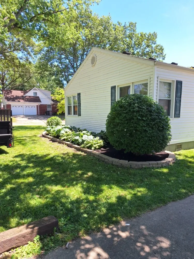 Custom yard maintenance for year-round maintenance across Rantoul, IL - Flawless Landscaping