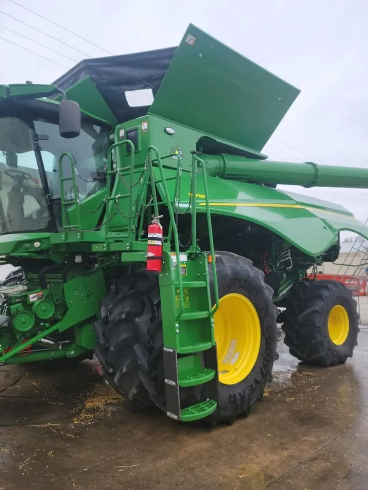 Expert lawn care service with custom design in Effingham, IL by Flawless Property Solutions