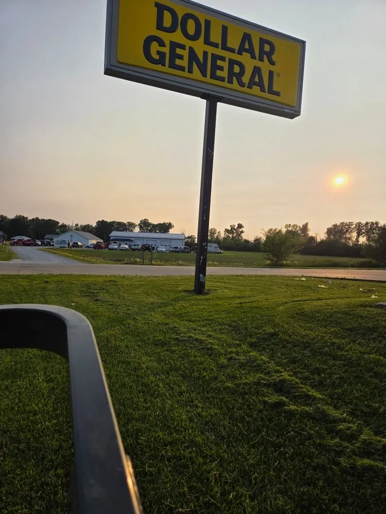 Reliable lawn mowing service with custom design in Effingham, IL by Flawless Property Solutions