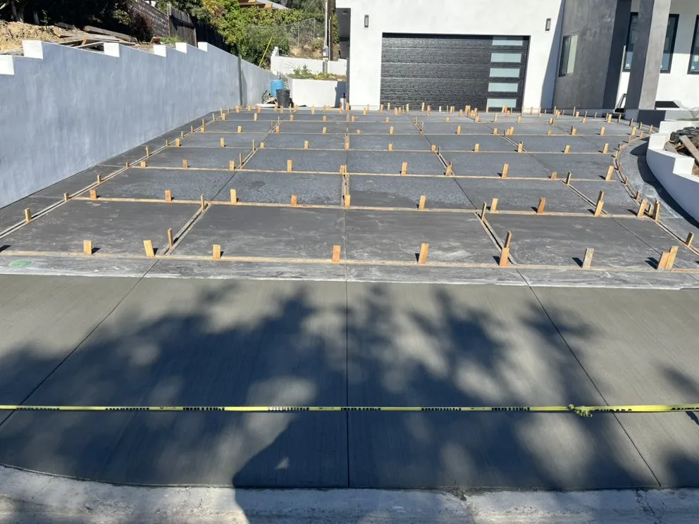 Expert residential landscaping with custom design in Oxnard, CA by FLE Landscape & Construction