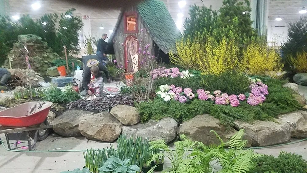 Top-rated landscape installation for year-round maintenance across Olmsted Falls, OH - Fleck & Son's Landscape Service