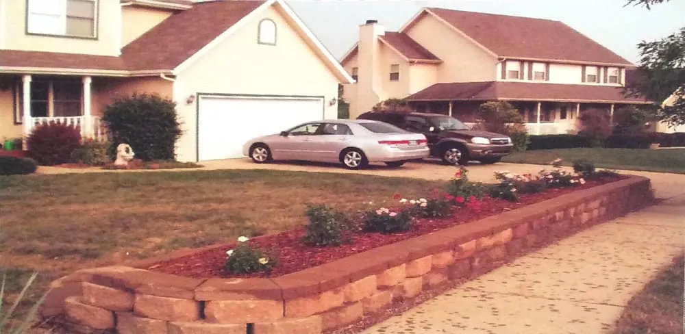 Top-rated yard maintenance for beautiful yards across Bloomington, IN - Fleeners Landscape & Lawn Care