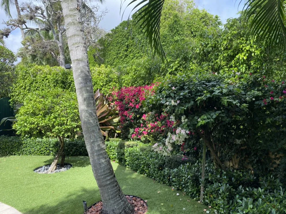 Expert lawn mowing service in Loxahatchee, FL - Fleming Lawn & Pest Services