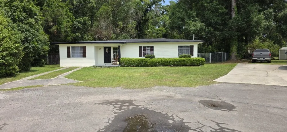 Custom yard maintenance in Gainesville, FL by Fletcher's Lawncare Solutions