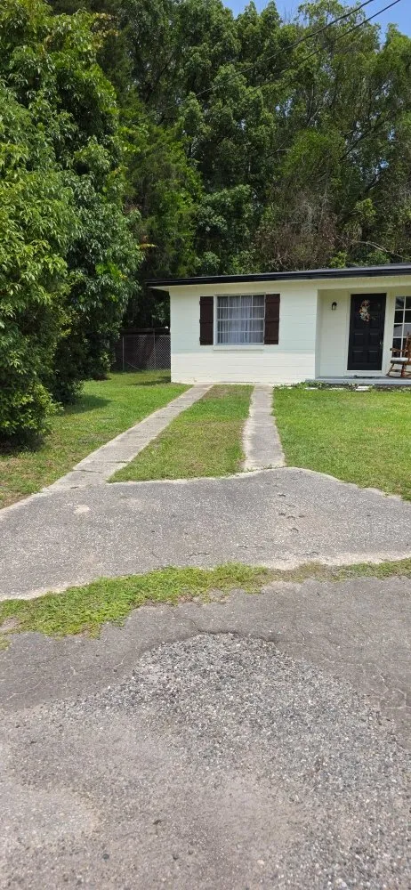 Affordable lawn care service in Gainesville, FL by Fletcher's Lawncare Solutions