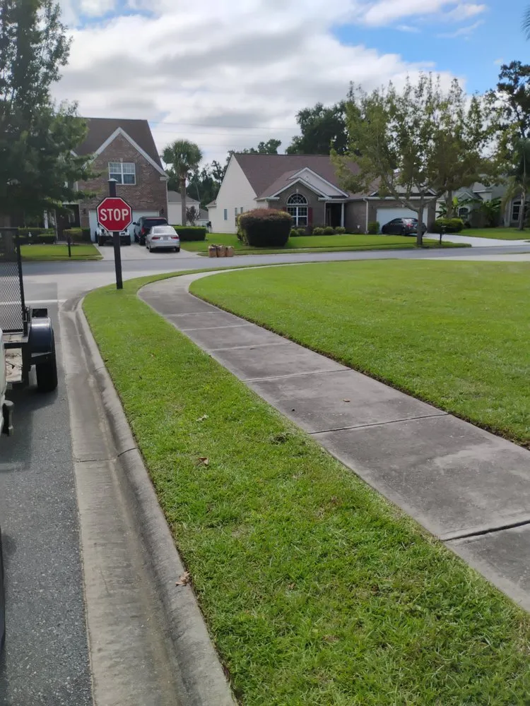 Professional yard cleanup service experts serving Savannah, GA - Fletchers Loving Lawns