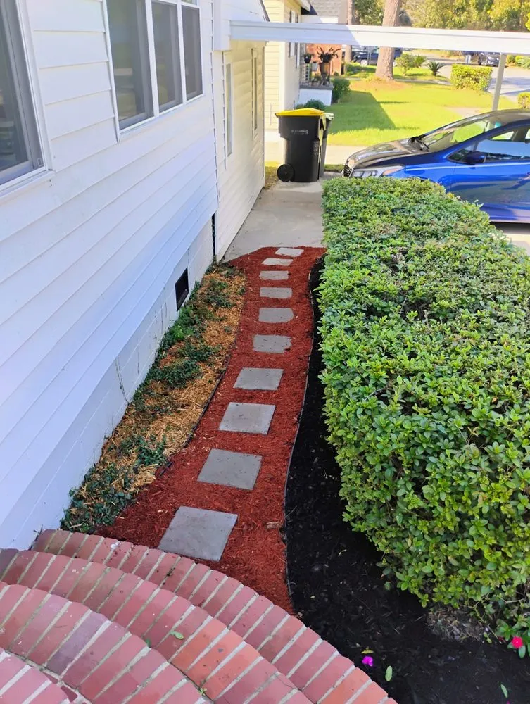 Top-rated garden landscaping in Savannah, GA by Fletchers Loving Lawns