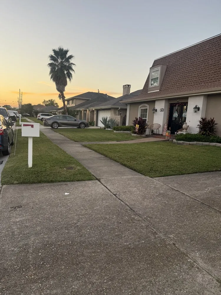 Professional garden landscaping for residential properties across Jefferson, LA - Fleur De Lawns