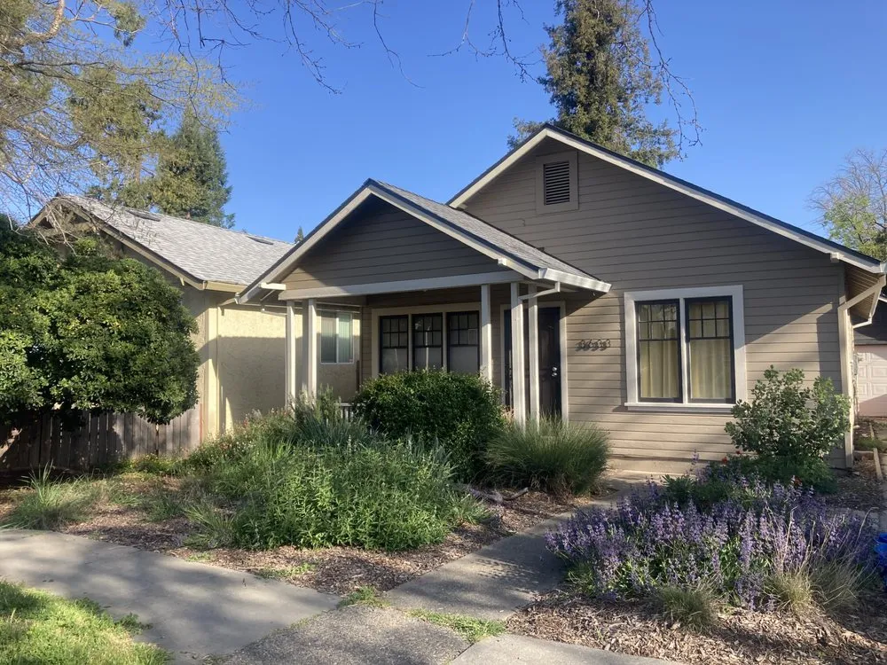 Trusted landscape design in Sacramento, CA by Fleur Gardening