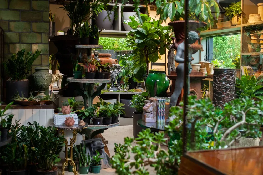 Reliable lawn care service with custom design across Bloomfield Hills, MI - Fleurdetroit