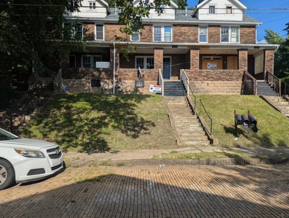 Trusted outdoor landscaping near you in Pittsburgh, PA by Fleurvil