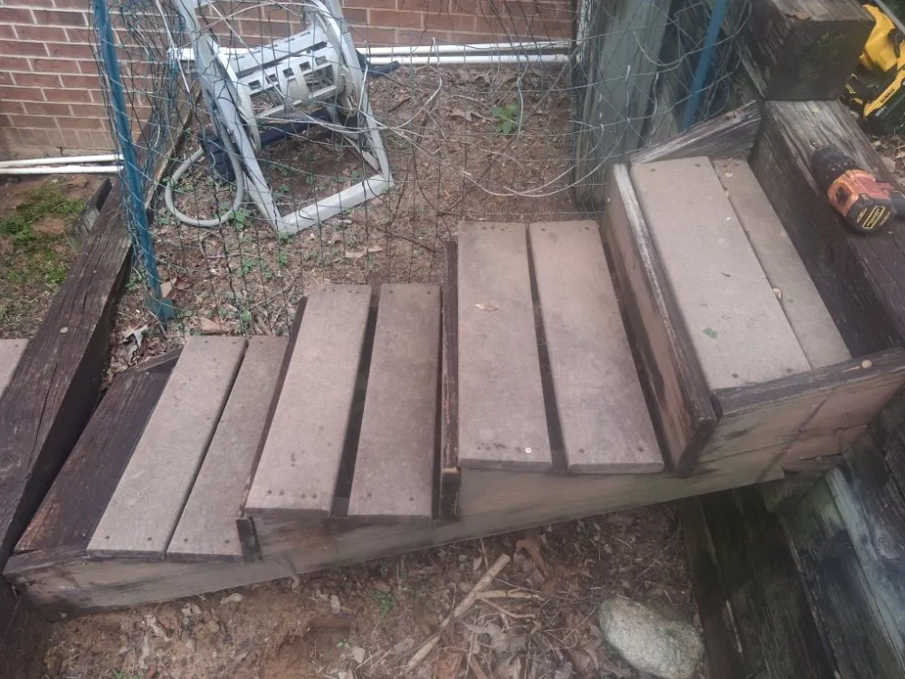 Professional lawn mowing service in Seneca, SC - Flewwellins Lawn and Maintenance