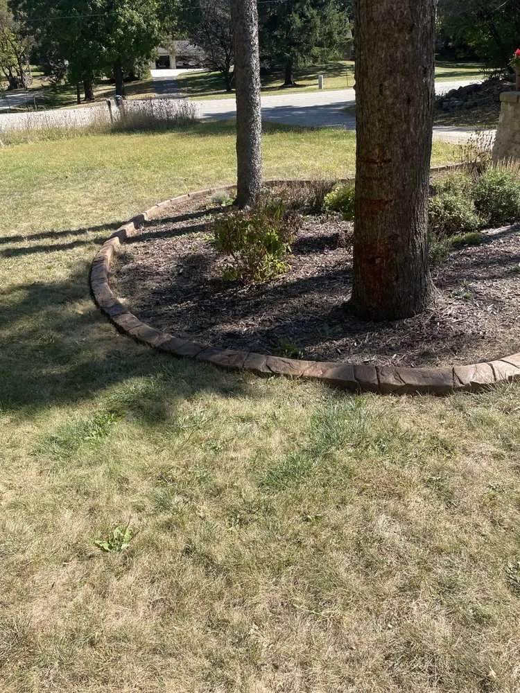Professional residential landscaping in Fond du Lac, WI by Flex Landscape Curbing