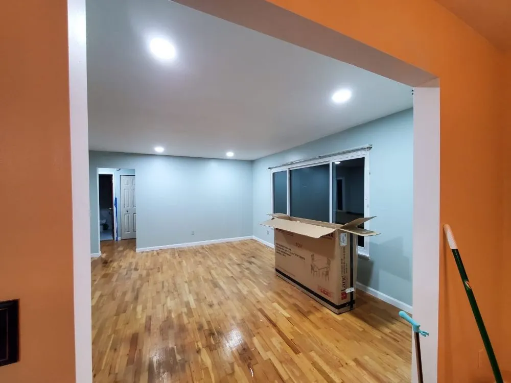 Expert lawn mowing service experts serving Lansing, MI - Flex Lawn & Painting