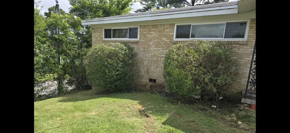 Expert landscaping services in Hot Springs, AR by Flintstones Lawn Service