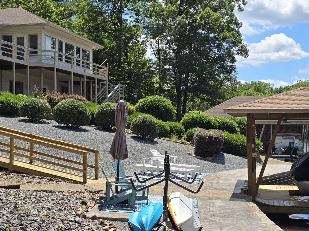 Reliable landscape design experts serving Hot Springs, AR - Flintstones Lawn Service