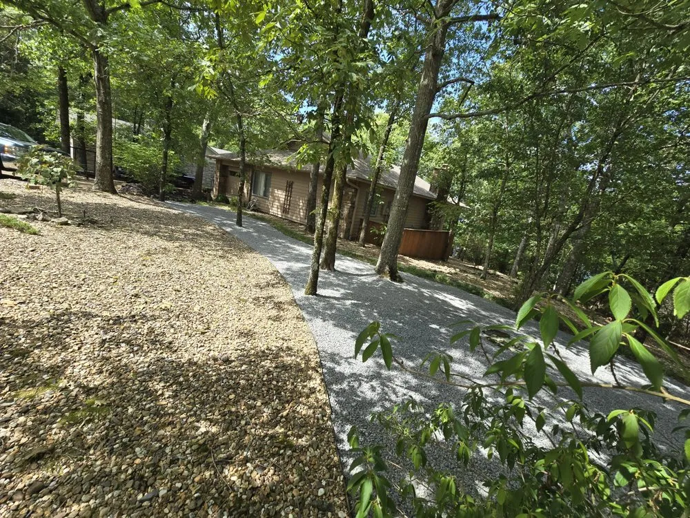 Local yard maintenance experts serving Hot Springs, AR - Flintstones Lawn Service