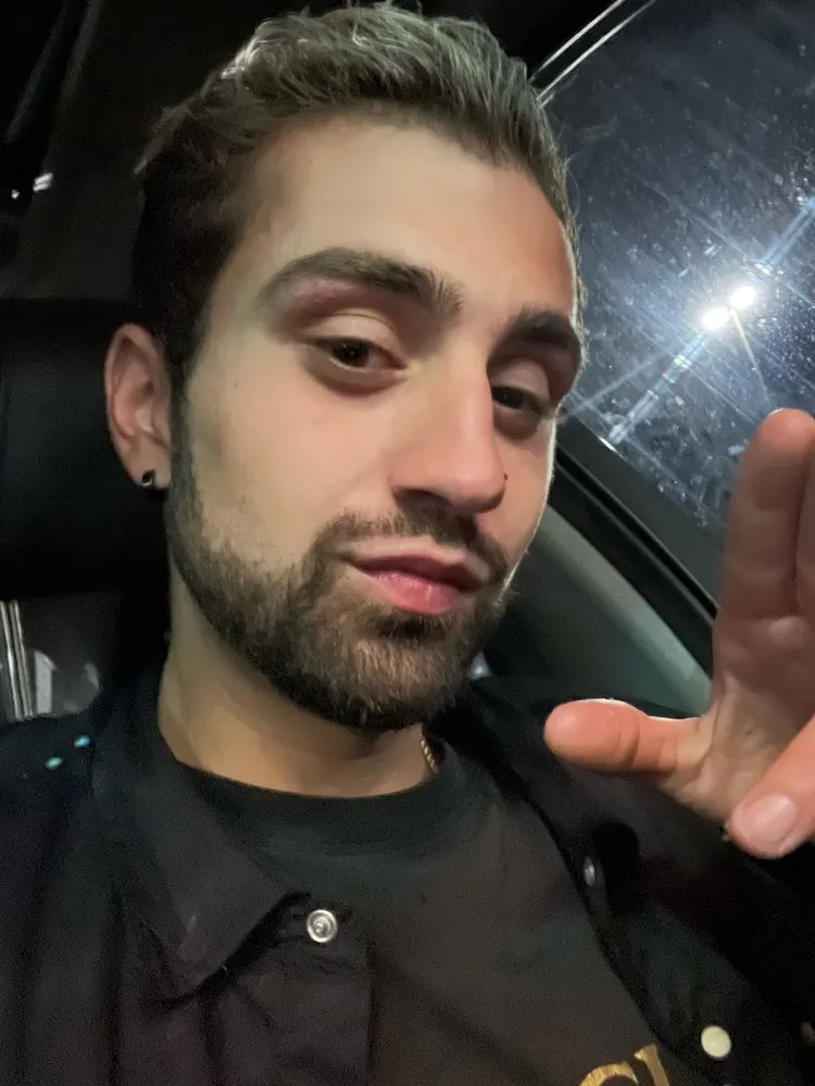 Professional residential landscaping for year-round maintenance in Renton, WA by Floating cloud services