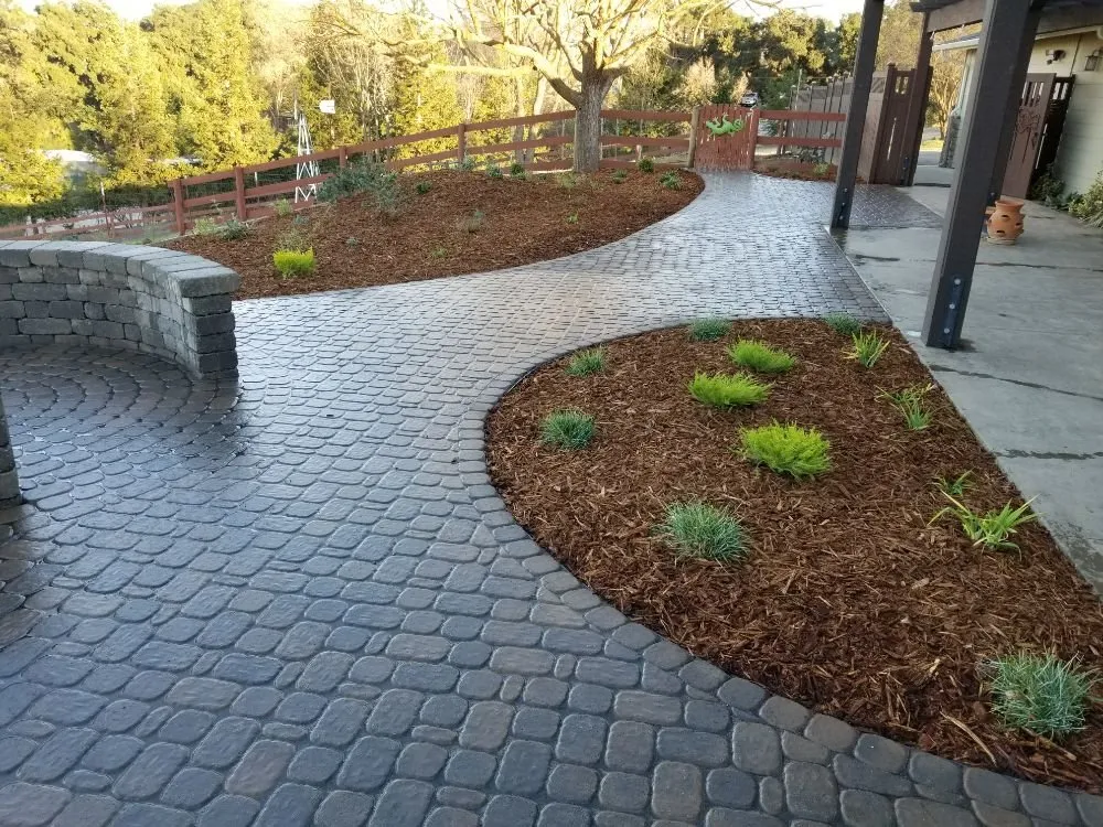 Custom landscaping services near you in Nipomo, CA by Florascape