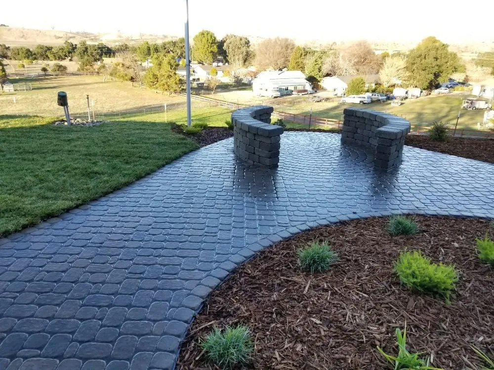 Custom lawn mowing service in Nipomo, CA by Florascape