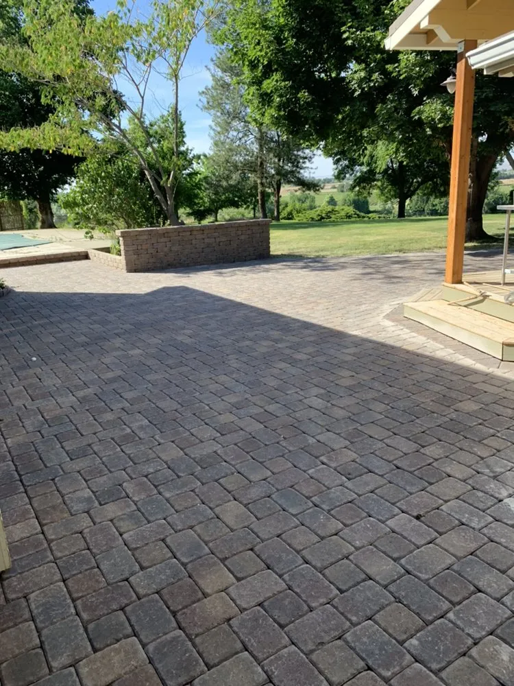 Affordable residential landscaping experts serving Pasco, WA - Florascapes West