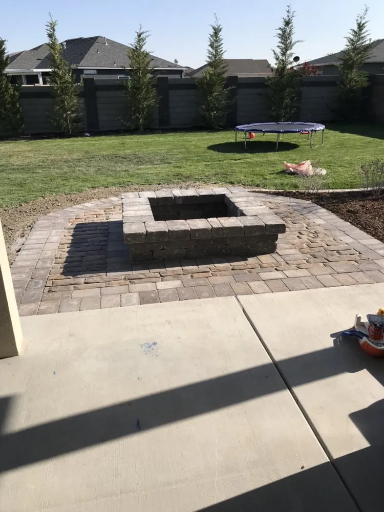Trusted landscape installation for year-round maintenance in Pasco, WA by Florascapes West