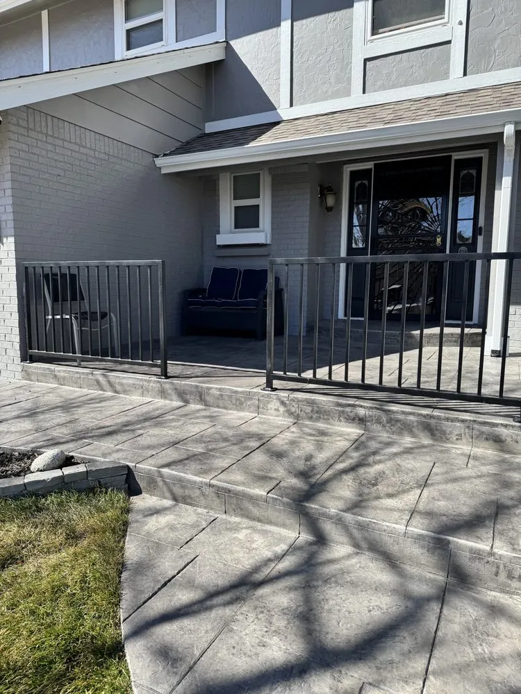 Professional lawn mowing service in Aurora, CO - Florencia’s Family Landscaping