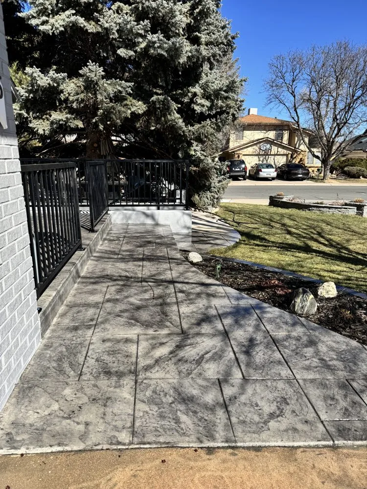 Affordable lawn mowing service in Aurora, CO - Florencia’s Family Landscaping