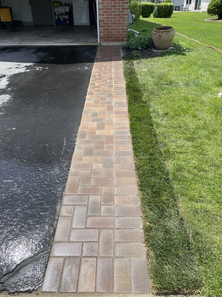 Local lawn care service experts serving Harvard, IL - Florencio Lawn & Farm Services