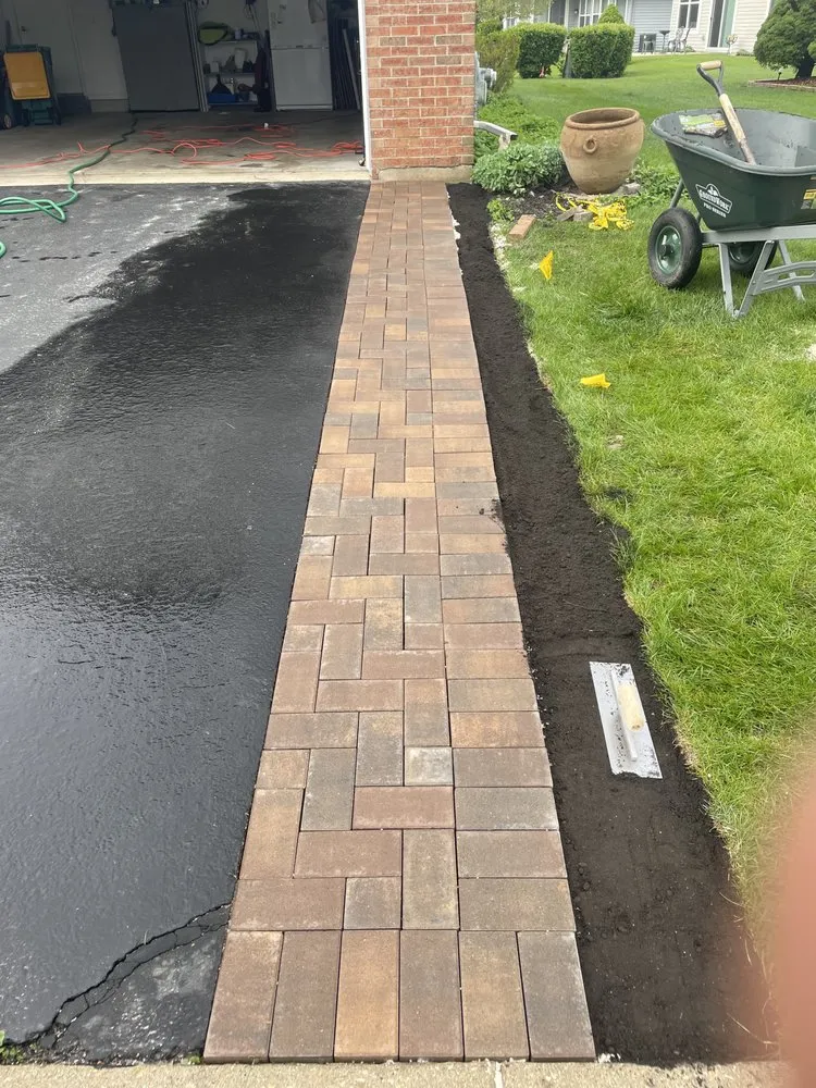 Top-rated yard maintenance in Harvard, IL - Florencio Lawn & Farm Services