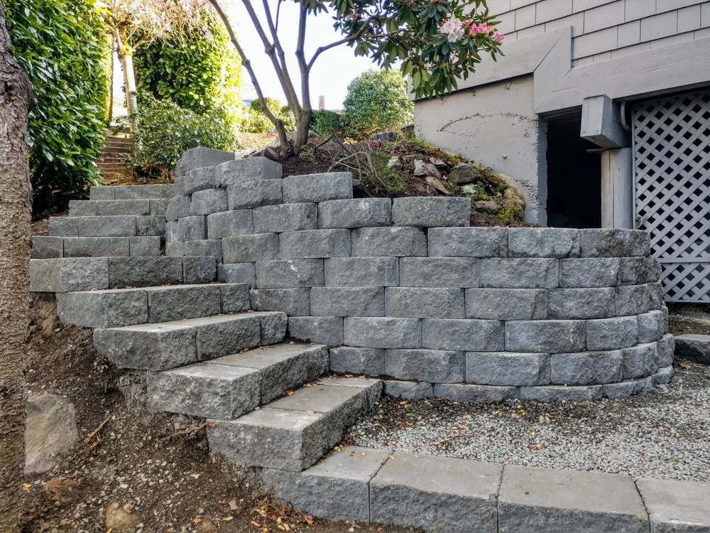 Reliable outdoor landscaping in Bellevue, WA by Florentino Quintana Landscaping and Construction