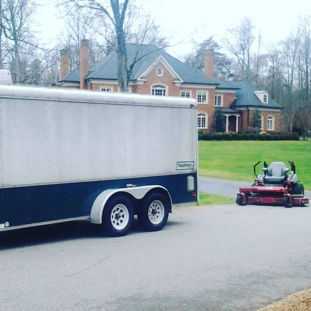 Top-rated lawn mowing service in Bridgeport, CT by Flores and Son Landscaping