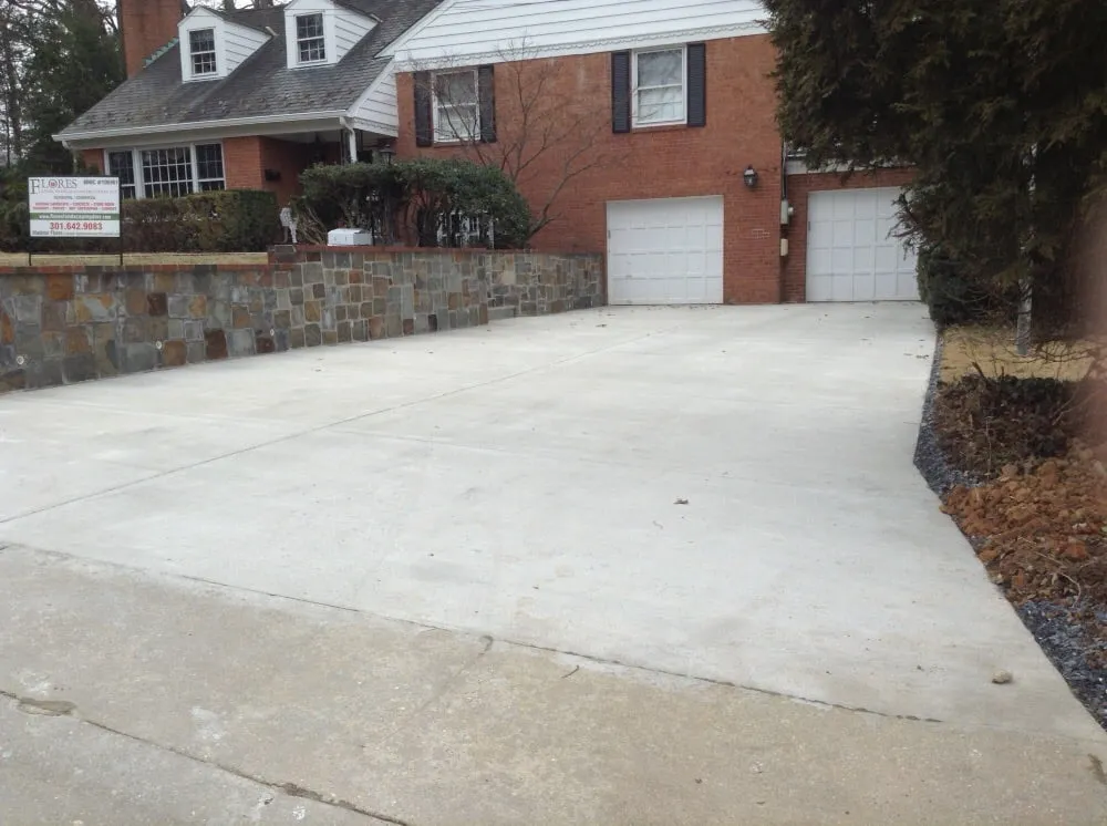 Reliable lawn care service experts serving Silver Spring, MD - Flores Construction & Landscaping