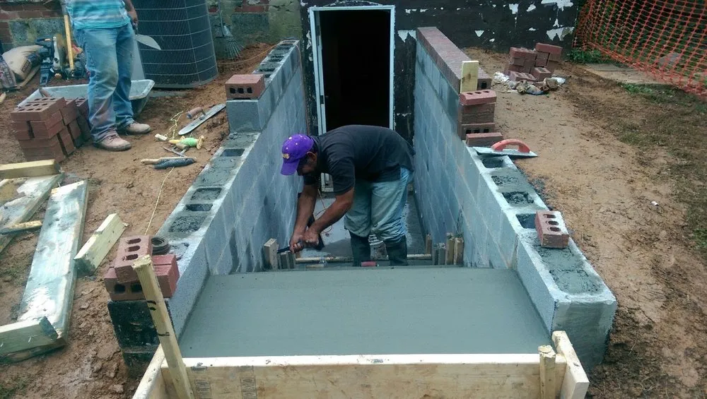 Custom lawn care service in Silver Spring, MD - Flores Construction & Landscaping