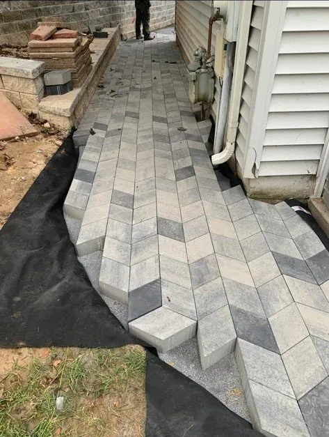 Affordable yard maintenance in Annapolis, MD - Flores Green Care