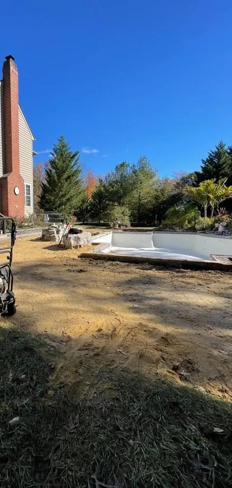 Custom garden landscaping for outdoor upgrades in Annapolis, MD by Flores Green Care