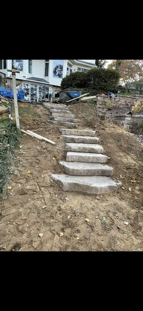 Trusted yard maintenance for homes in Annapolis, MD by Flores Green Care Landscape