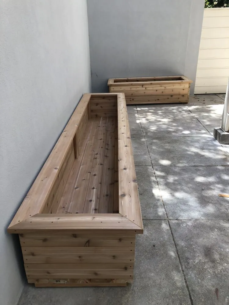 Custom lawn care service with custom design in Berkeley, CA by Flores Landscape and Tiles