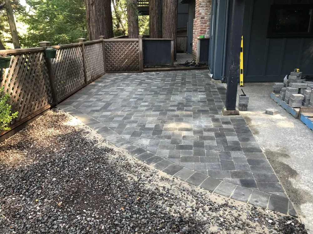 Professional garden landscaping with custom design across Berkeley, CA - Flores Landscape and Tiles