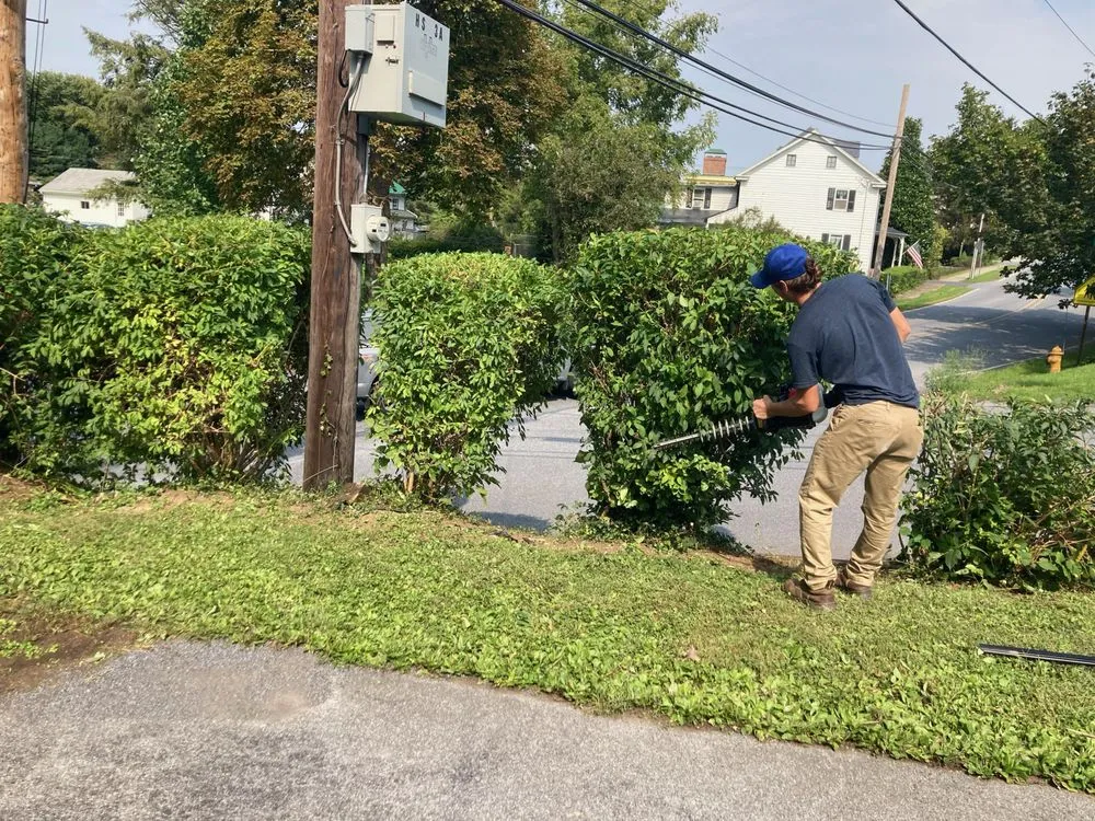 Local residential landscaping experts serving Harrisburg, PA - Flores Landscape Services