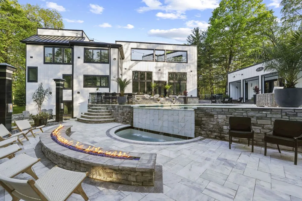 Expert outdoor landscaping in Delaware, OH by Flores Landscapes