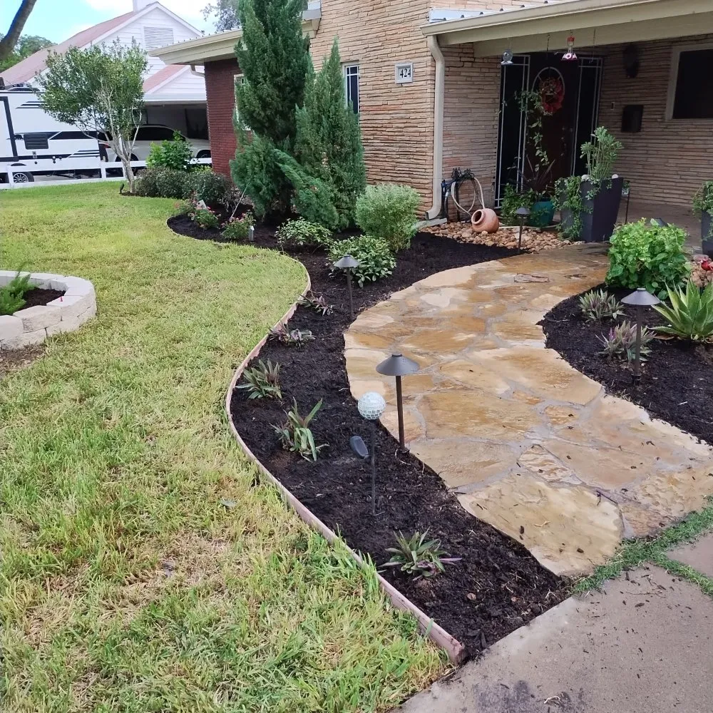Reliable yard cleanup service in Alice, TX by Flores Landscaping & Clean Up Services